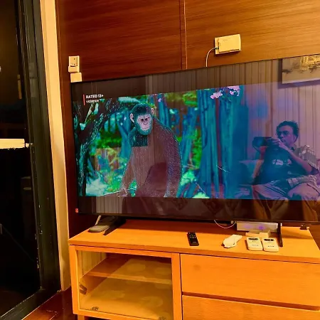 3 Bedroom Air Condo Pool Perfect Holiday Gym Swim 300 Mbps
